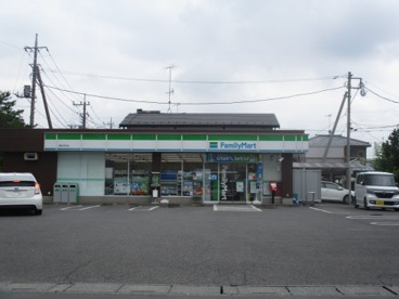 ファミリーマート 熊谷平戸店の画像1