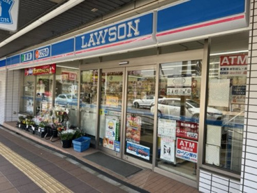 ローソン京急田浦駅前店の画像1