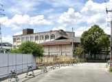 洛水中学校