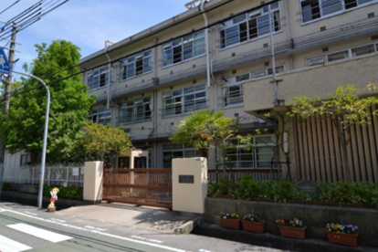 西宮市立 安井小学校の画像1