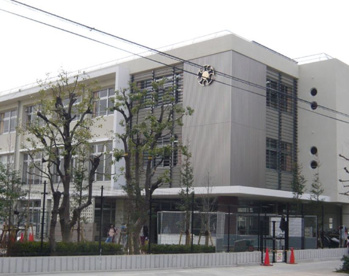 西宮市立 津門小学校の画像1