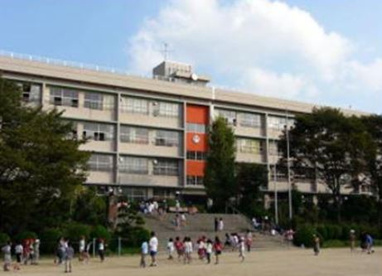 豊中市立東豊中小学校の画像1