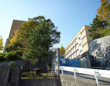 西宮市立　苦楽園中学校の画像1