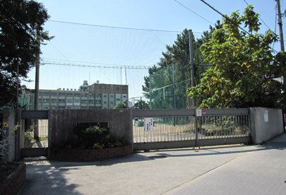 西宮市立　甲武中学校の画像1