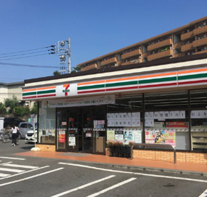 セブン-イレブン 横浜下永谷２丁目店の画像1