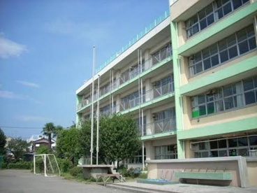 国分寺市第一小学校の画像1