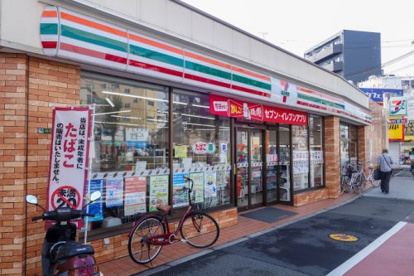セブン-イレブン 千鳥橋駅前店の画像1