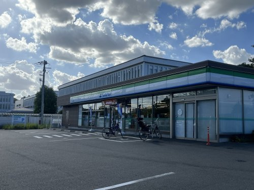 ファミリーマート 佐江戸店