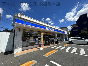 ローソン 杉並成田西三丁目店の画像1