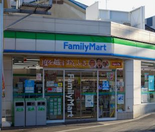 ファミリーマート 神崎川駅西店の画像1