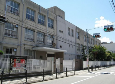 新高小学校の画像1