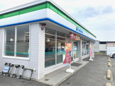ファミリーマート 津島唐臼店