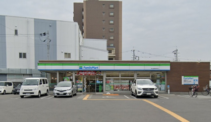 ファミリーマート東大阪御厨栄町店の画像1