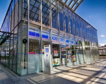 ローソン Ｈ台場駅前店の画像1