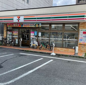 セブンイレブン 名古屋千代田3丁目店の画像1
