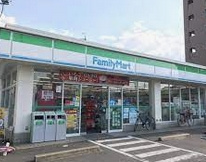 ファミリーマート 児玉西店の画像1