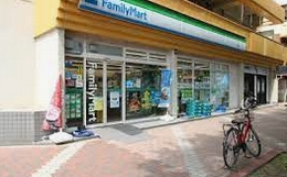 ファミリーマート 白川店の画像1