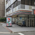 セブンイレブン 名古屋国際センター駅東店