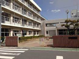 西小学校