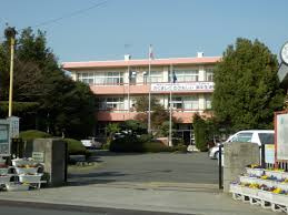鴻巣市立鴻巣中学校の画像1