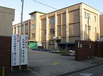 尼崎市立 西小学校の画像1
