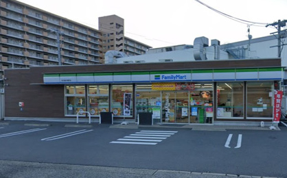 ファミリーマート 名古屋木場町店の画像1