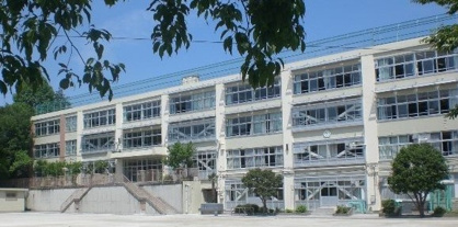 杉並区立荻窪中学校の画像1