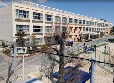 岩国市立麻里布小学校の画像1