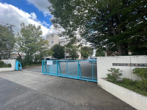 蓮田南中学校の画像