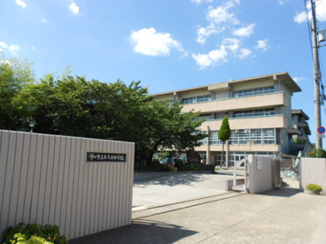 守口市立大久保中学校の画像1