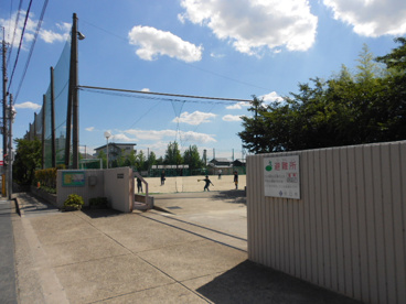 守口市立大久保中学校の画像2