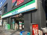 ファミリーマート 篠崎駅南口店
