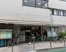 新宿区立中町図書館