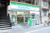 ファミリーマート　人形町駅前店