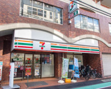 セブン-イレブン 新宿曙橋通り店