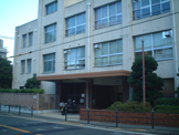 大阪市立高津中学校