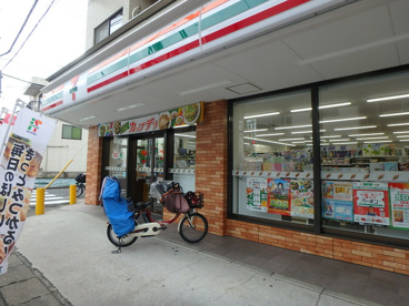 セブンイレブン 川崎神地店の画像1