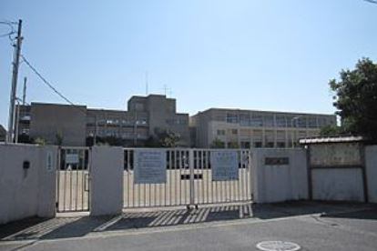尼崎市立 武庫の里小学校の画像1