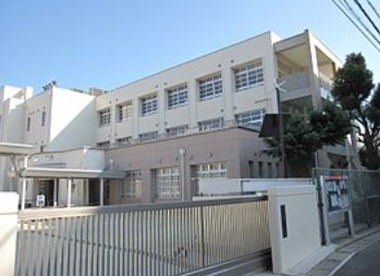 尼崎市立 難波小学校の画像1
