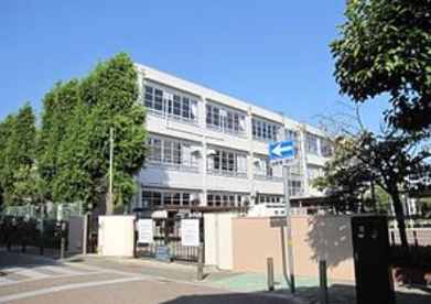 尼崎市立 梅香小学校の画像1