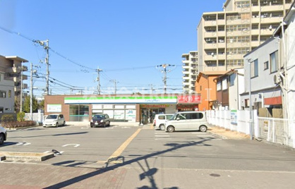 ファミリーマート 喜連七丁目店の画像1