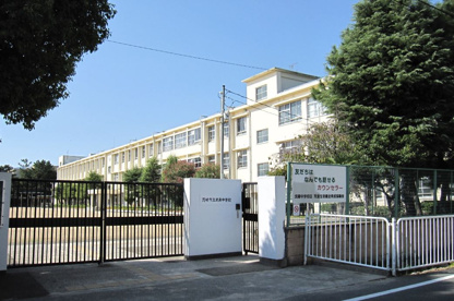 尼崎市立武庫中学校の画像1