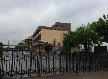 鴻巣市立下忍小学校の画像1