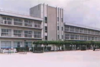 宝塚市立 安倉小学校の画像1