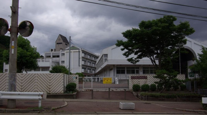 宝塚市立 すみれガ丘小学校の画像1