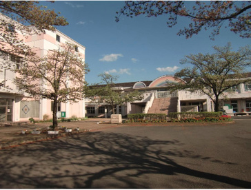 北本市立中丸東小学校の画像1