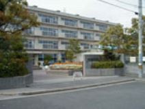宝塚市立中山五月台中学校の画像1