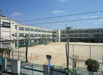 大阪市立矢田中学校