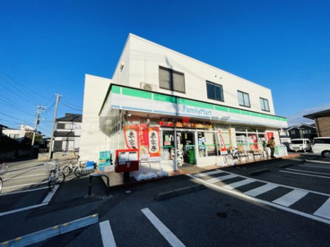 ファミリーマート ルーキー丸山四丁目店の画像1