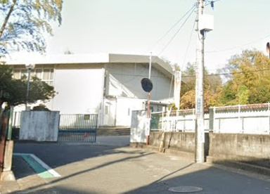 国松緑丘小学校の画像1